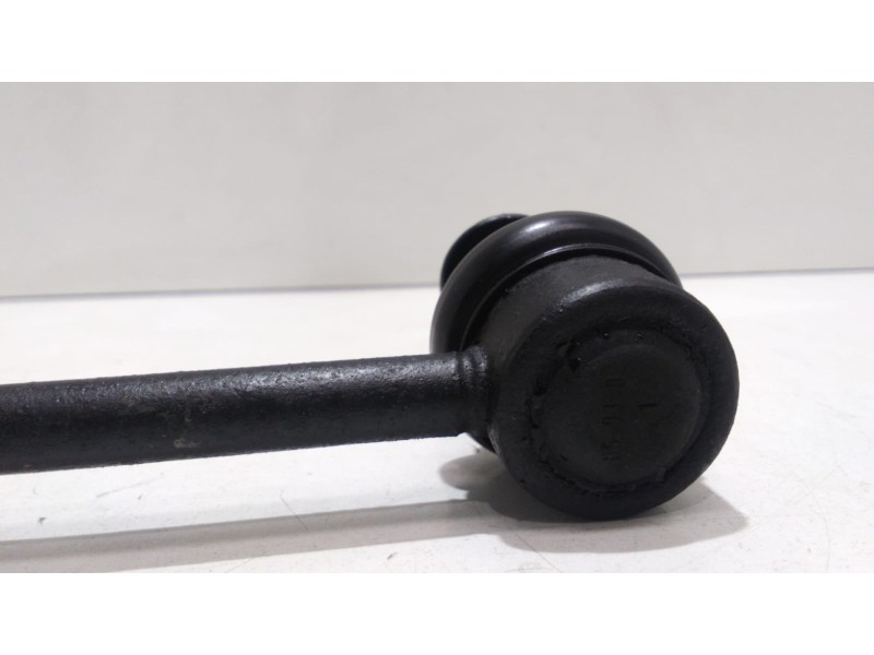 Recambio de bieleta estabilizadora delantera derecha para audi a3 (8p) 3.2 ambition quattro referencia OEM IAM 1K0411315J 48661 