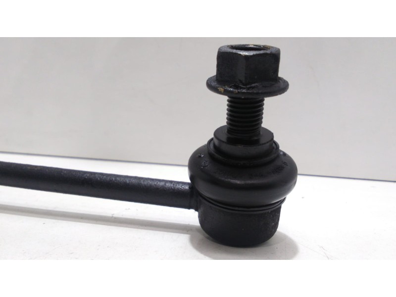 Recambio de bieleta estabilizadora delantera derecha para audi a3 (8p) 3.2 ambition quattro referencia OEM IAM 1K0411315J 48661 