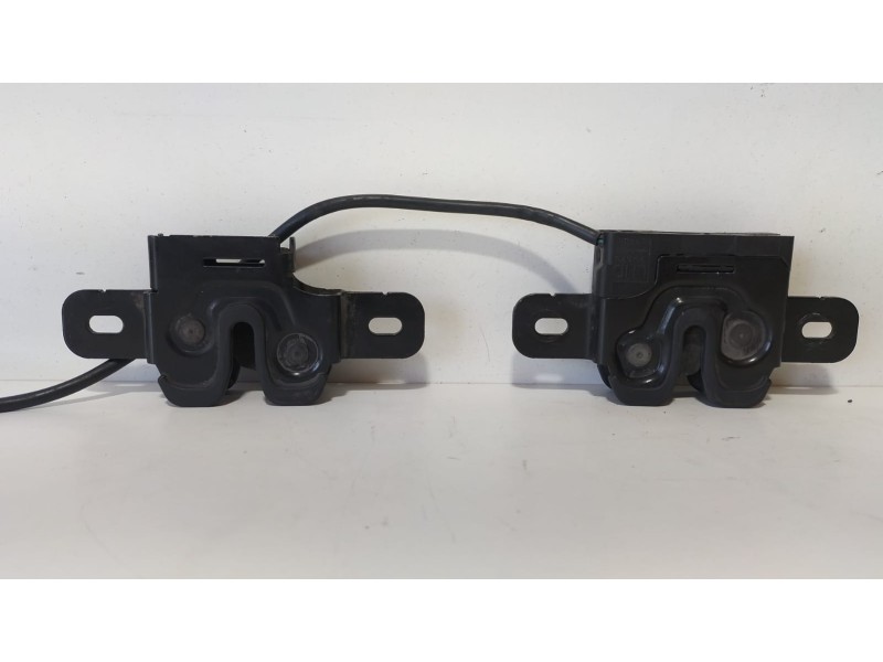 Recambio de cerradura maletero / porton para volvo xc60 2.4 diesel cat referencia OEM IAM 31298611 77067 