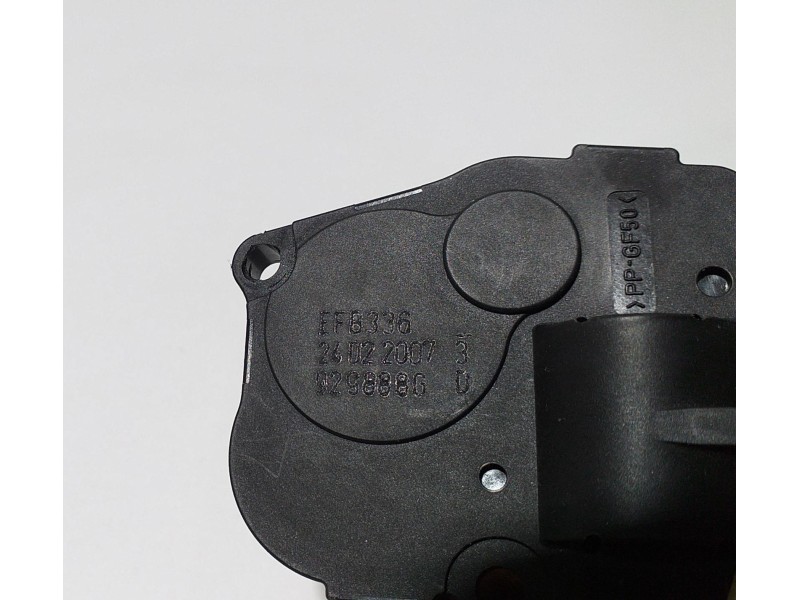 Recambio de motor apertura trampillas climatizador para bmw x5 (e70) 3.0d referencia OEM IAM EFB336 60533 