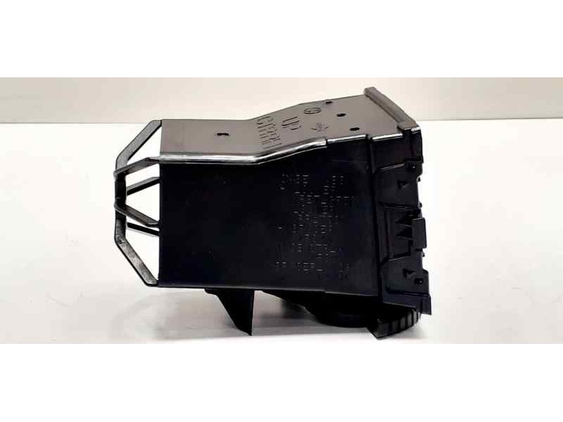 Recambio de salpicadero para nissan x-trail (t30) comfort plus referencia OEM IAM 68750EQ000 43822 