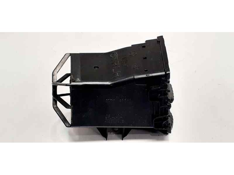 Recambio de salpicadero para nissan x-trail (t30) comfort plus referencia OEM IAM 68751EQ000 43823 