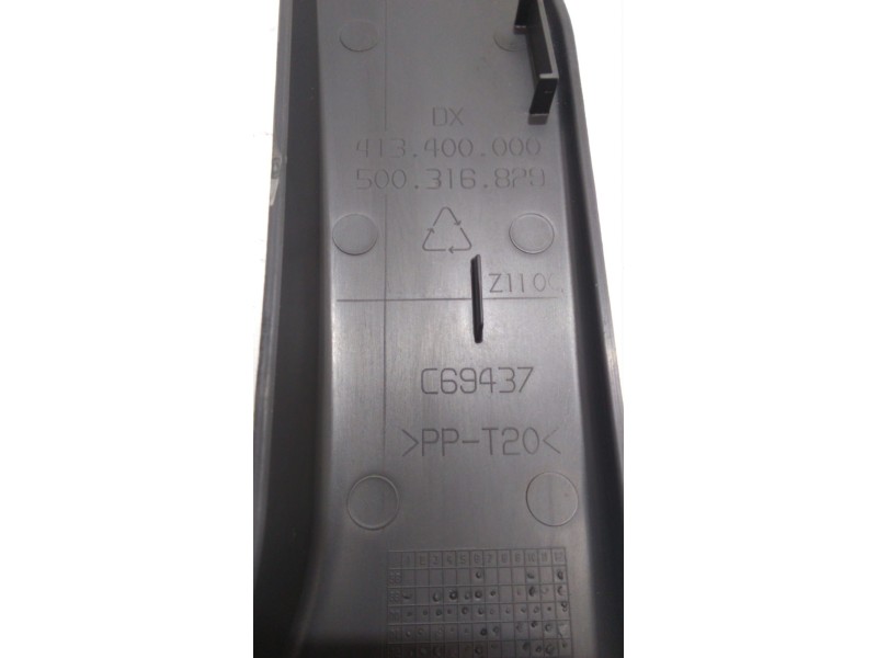 Recambio de molduras delanteras para iveco daily caja cerrada (1999 =>) 35 - c 13 caja cerrada, techo elevado referencia OEM IAM