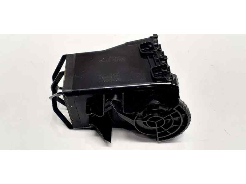 Recambio de salpicadero para nissan x-trail (t30) comfort plus referencia OEM IAM 68751EQ000 43823 