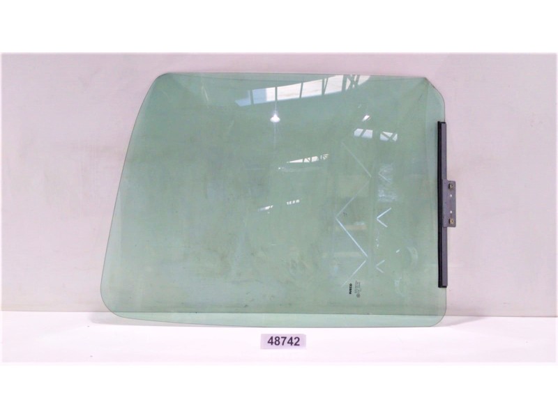 Recambio de luna delantera derecha para iveco daily caja cerrada (1999 =>) 35 - c 13 caja cerrada, techo elevado referencia OEM 