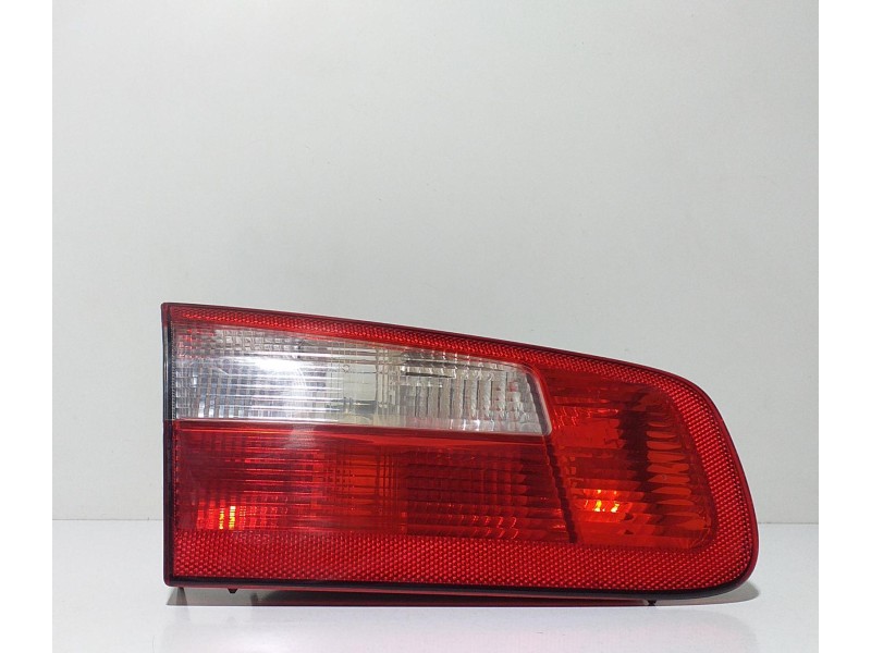 Recambio de piloto trasero izquierdo interior para renault laguna ii (bg0) authentique referencia OEM IAM 8200002475 67556 