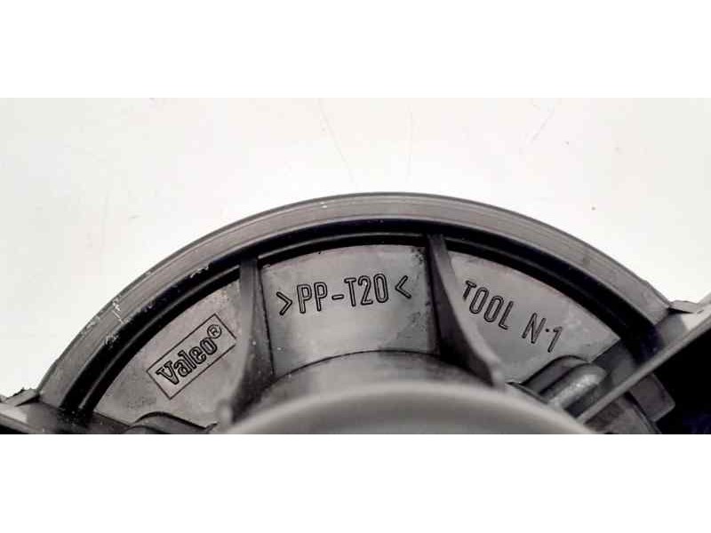 Recambio de motor calefaccion para volvo xc90 2.4 d summum geartronic (5 asientos) referencia OEM IAM 983469U 43883 