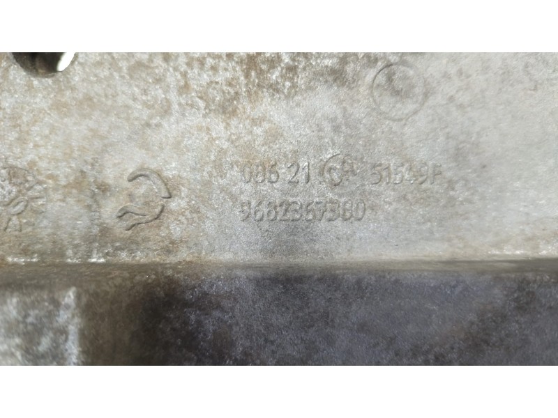 Recambio de soporte alternador para citroën jumpy 2.0 hdi cat (rhk / dw10uted4) referencia OEM IAM 9682367380 77087 R