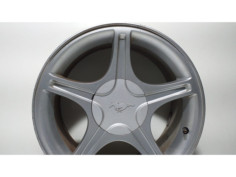 Recambio de llanta para ford mustang gt cabrio referencia OEM IAM YR331007DA 60584 