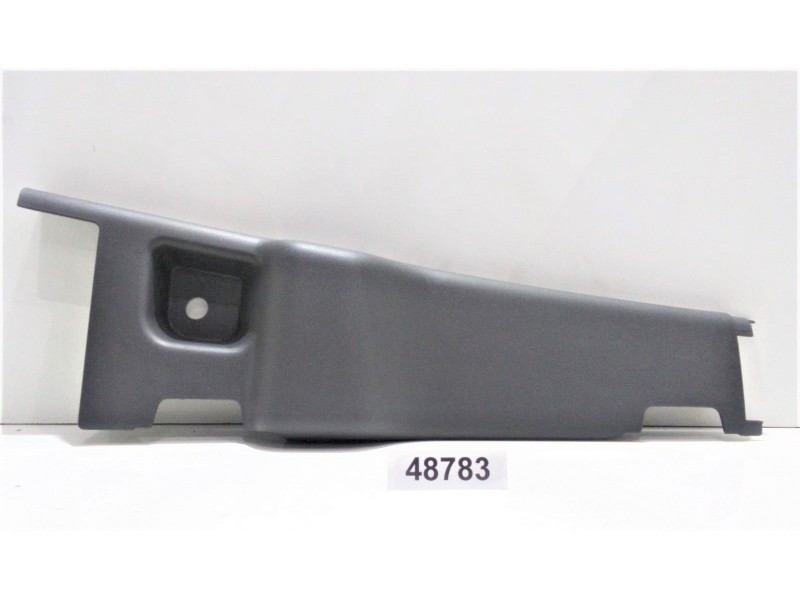 Recambio de molduras delanteras para iveco daily caja cerrada (1999 =>) 35 - c 13 caja cerrada, techo elevado referencia OEM IAM