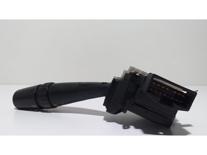 Recambio de mando limpia para hyundai tucson (jm) 2.0 crdi comfort (4wd) referencia OEM IAM 934202E015 57013  Recambio de mando limpia para hyundai tucson (jm) 2.0 crdi comfort (4wd) referencia OEM IAM 934202E015 57013