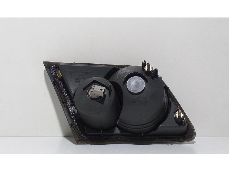 Recambio de piloto trasero derecho interior para mazda 6 berlina (gg) 2.0 crtd 136 active (4-ptas.) referencia OEM IAM 22661971 