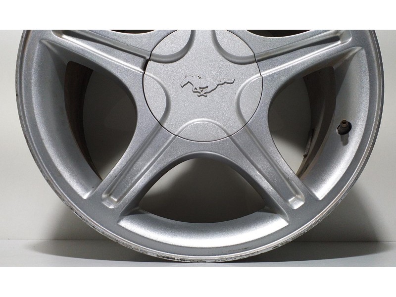 Recambio de llanta para ford mustang gt cabrio referencia OEM IAM YR331007DA 60584 
