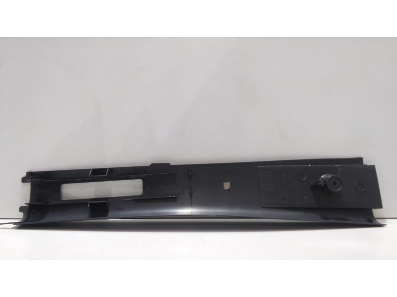 Recambio de molduras delanteras para iveco daily caja cerrada (1999 =>) 35 - c 13 caja cerrada, techo elevado referencia OEM IAM