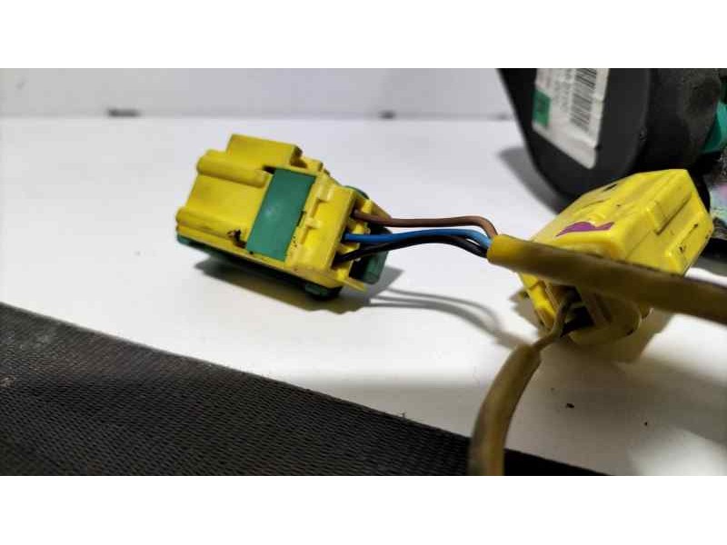 Recambio de cinturon seguridad delantero derecho para volkswagen touareg (7la) tdi v10 referencia OEM IAM 7L0857706 81545 