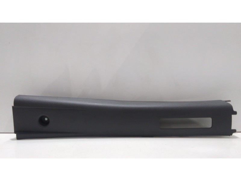 Recambio de molduras delanteras para iveco daily caja cerrada (1999 =>) 35 - c 13 caja cerrada, techo elevado referencia OEM IAM