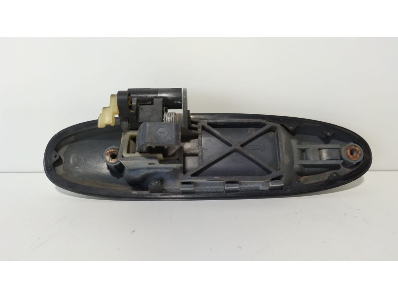 Recambio de maneta exterior trasera izquierda para toyota land cruiser (j10) 4.2 24v turbodiesel cat referencia OEM IAM 69240600