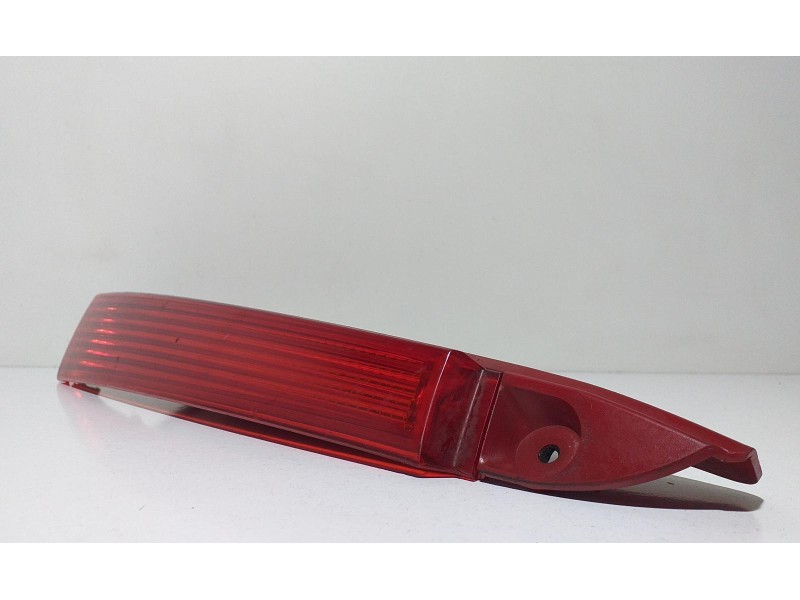 Recambio de catadioptrico trasero derecho para citroën c4 berlina exclusive referencia OEM IAM 9655863780 67566 