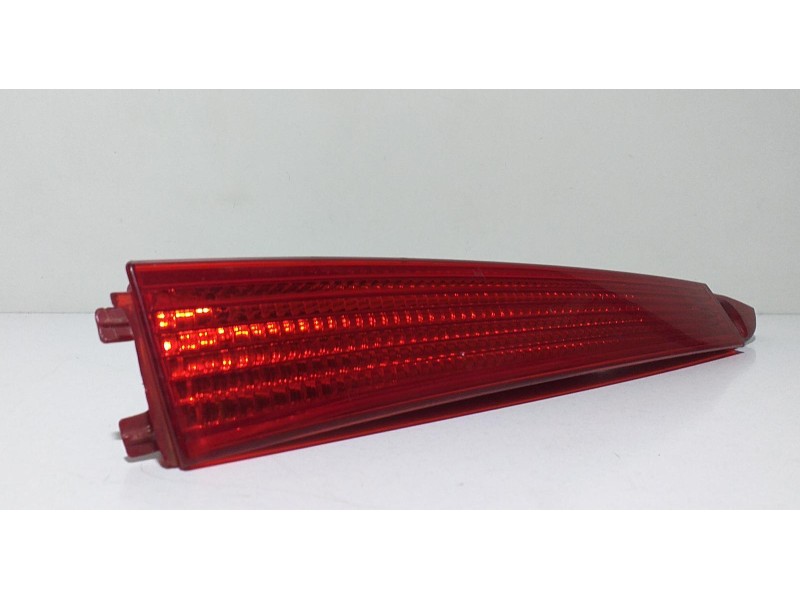 Recambio de catadioptrico trasero derecho para citroën c4 berlina exclusive referencia OEM IAM 9655863780 67566 