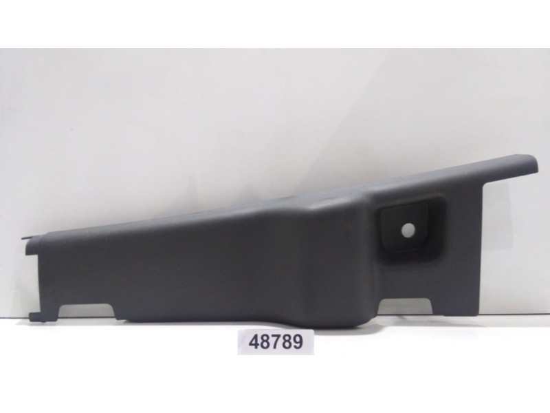 Recambio de molduras delanteras para iveco daily caja cerrada (1999 =>) 35 - c 13 caja cerrada, techo elevado referencia OEM IAM