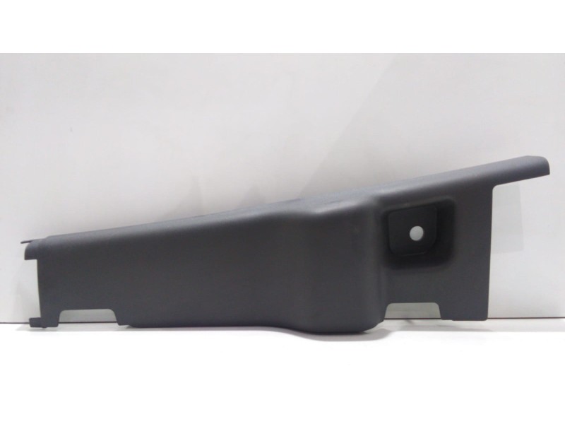 Recambio de molduras delanteras para iveco daily caja cerrada (1999 =>) 35 - c 13 caja cerrada, techo elevado referencia OEM IAM