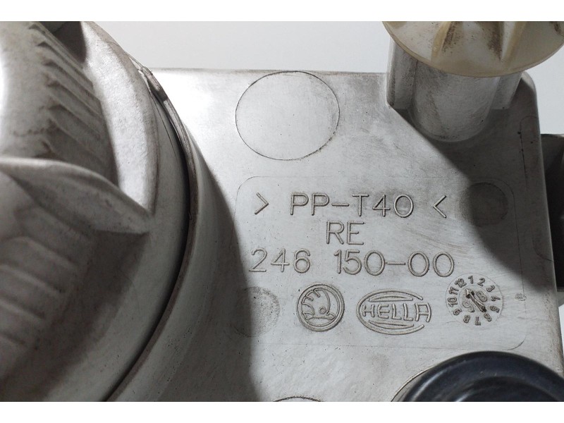 Recambio de faro derecho para skoda felicia berlina ( 791) blue sky referencia OEM IAM 24615000 67570 