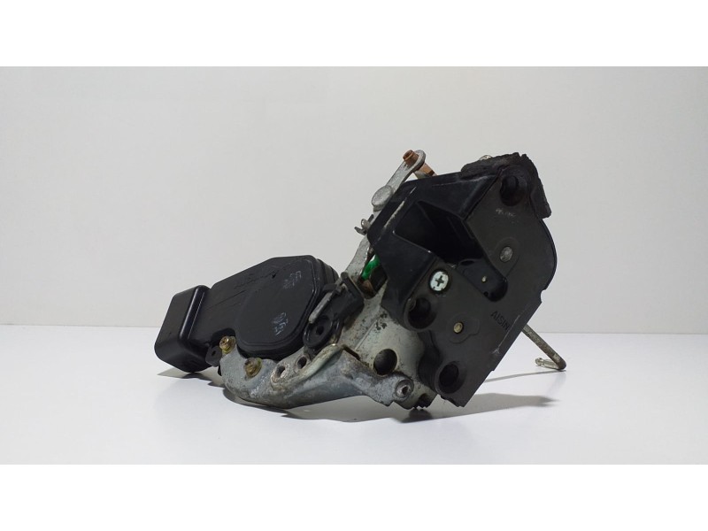 Recambio de cerradura puerta trasera derecha para suzuki grand vitara 5 puertas sq (ft) 2.0 td referencia OEM IAM 8230165D11000  Recambio de cerradura puerta trasera derecha para suzuki grand vitara 5 puertas sq (ft) 2.0 td referencia OEM IAM 8230165D11000