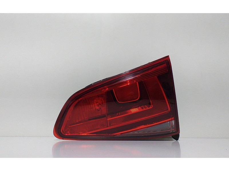 Recambio de piloto trasero derecho interior para volkswagen golf vii lim. gtd bluemotion referencia OEM IAM 5GM945094A 60623 