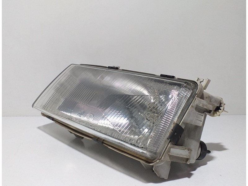 Recambio de faro izquierdo para skoda felicia berlina ( 791) blue sky referencia OEM IAM 24614900 67578 