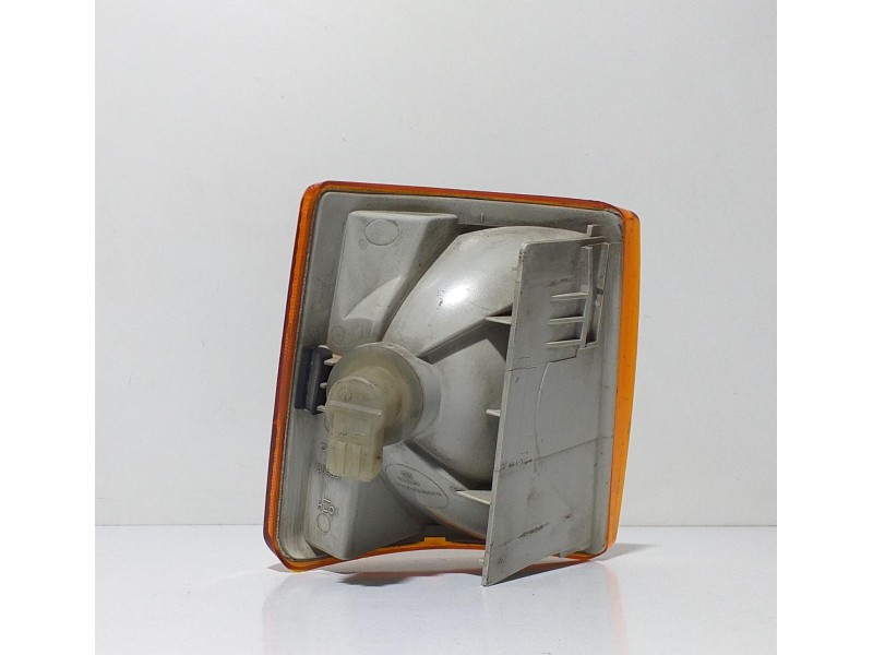 Recambio de piloto delantero izquierdo para volkswagen t4 transporter/furgoneta syncro (mod. 1991) caja cerrada / techo elevado  Recambio de piloto delantero izquierdo para volkswagen t4 transporter/furgoneta syncro (mod. 1991) caja cerrada / techo elevado