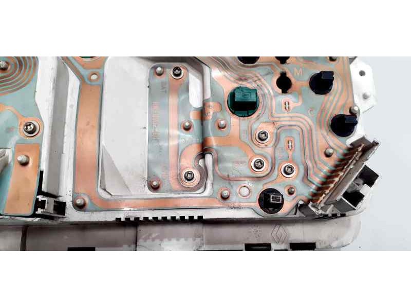 Recambio de cuadro instrumentos para renault trafic (desde 5.89) t 1100 referencia OEM IAM  43975 