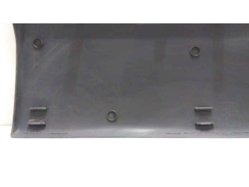 Recambio de molduras delanteras para iveco daily caja cerrada (1999 =>) 35 - c 13 caja cerrada, techo elevado referencia OEM IAM