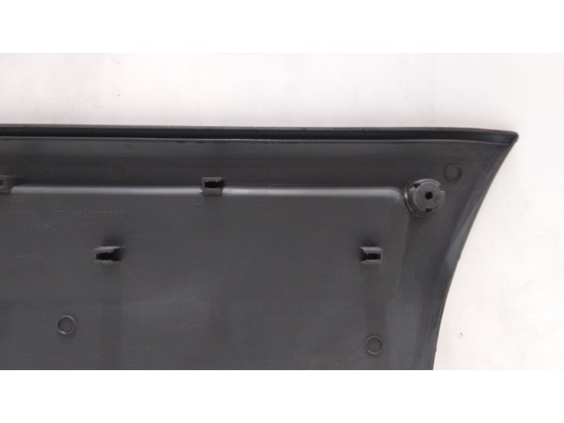 Recambio de molduras delanteras para iveco daily caja cerrada (1999 =>) 35 - c 13 caja cerrada, techo elevado referencia OEM IAM