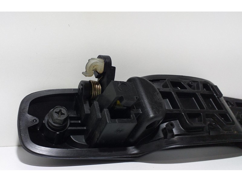 Recambio de maneta exterior delantera izquierda para suzuki grand vitara 5 puertas sq (ft) 2.0 td dlx referencia OEM IAM 8282065 Recambio de maneta exterior delantera izquierda para suzuki grand vitara 5 puertas sq (ft) 2.0 td dlx referencia OEM IAM 8282065