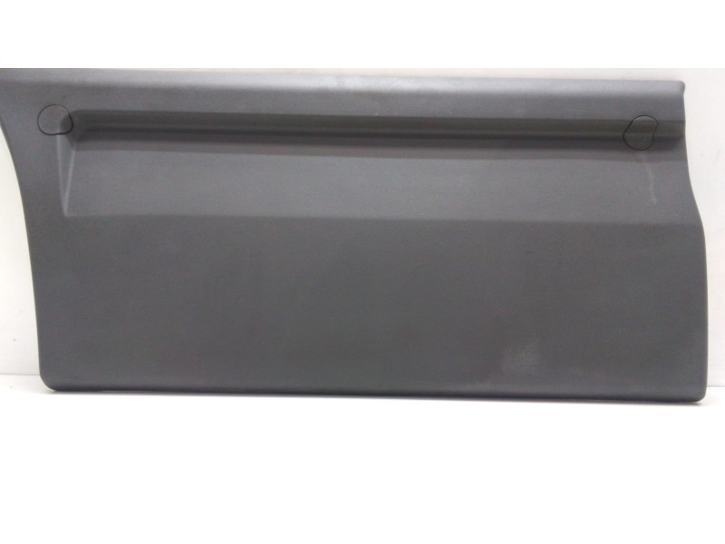 Recambio de molduras delanteras para iveco daily caja cerrada (1999 =>) 35 - c 13 caja cerrada, techo elevado referencia OEM IAM