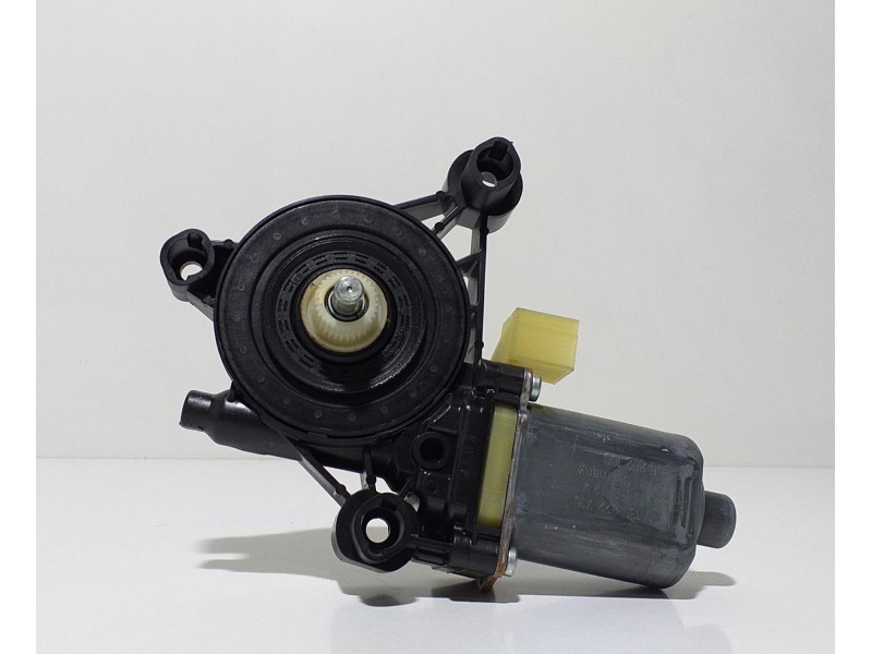 Recambio de motor elevalunas delantero derecho para volkswagen golf vii lim. gtd bluemotion referencia OEM IAM 5Q0959802B 60670 