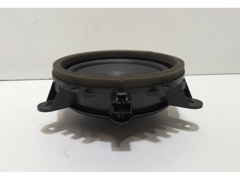 Recambio de sistema audio / radio cd para volvo xc60 2.4 diesel cat referencia OEM IAM 30657444 76990 