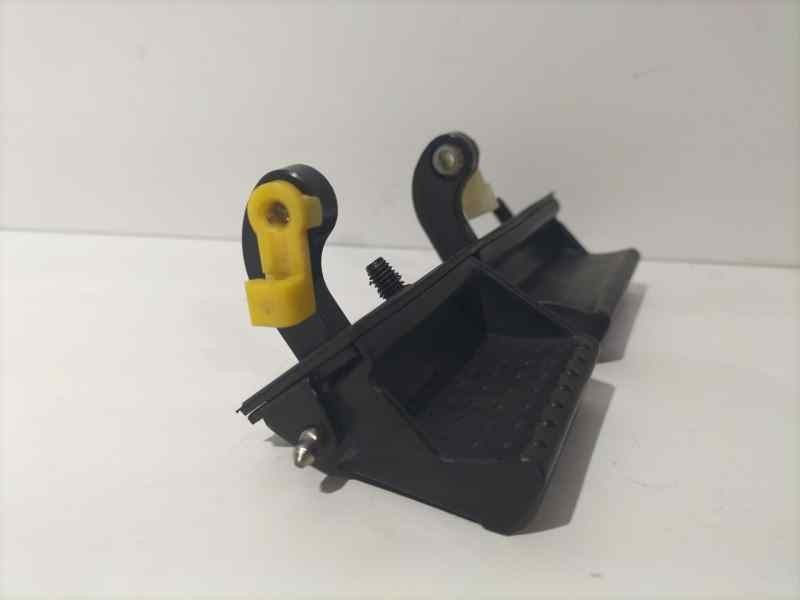 Recambio de maneta exterior porton para hyundai tucson (jm) 2.0 crdi style referencia OEM IAM 812602E000 81593 