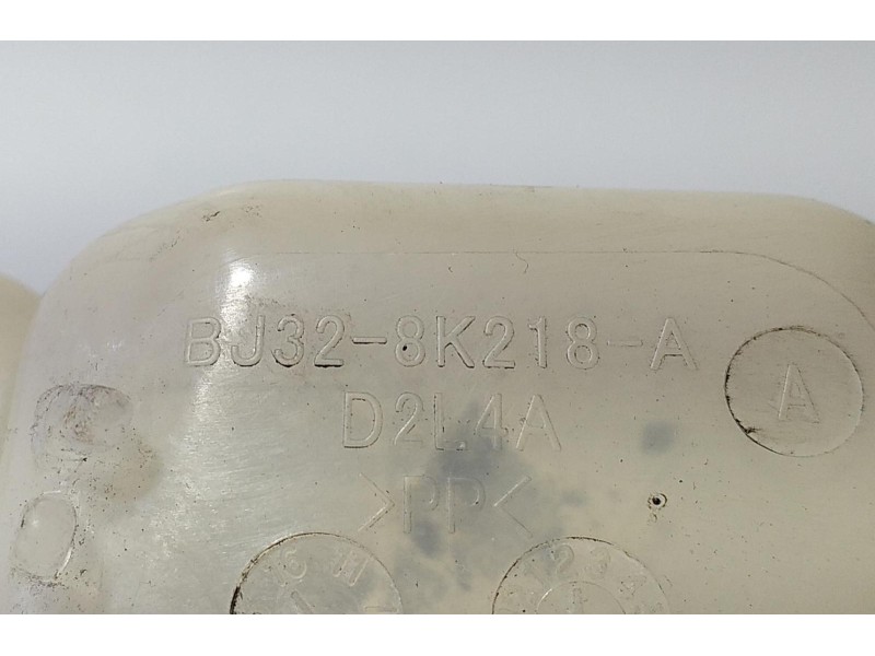 Recambio de deposito expansion para land rover evoque dynamic referencia OEM IAM BJ328K218A 74409 R