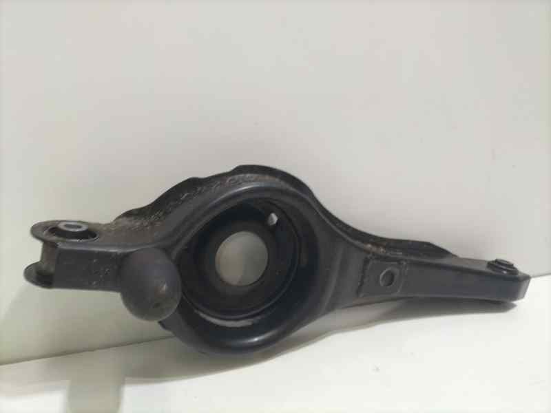 Recambio de brazo suspension inferior trasero izquierdo para ford focus berlina (cap) ghia referencia OEM IAM HWDA 83133 