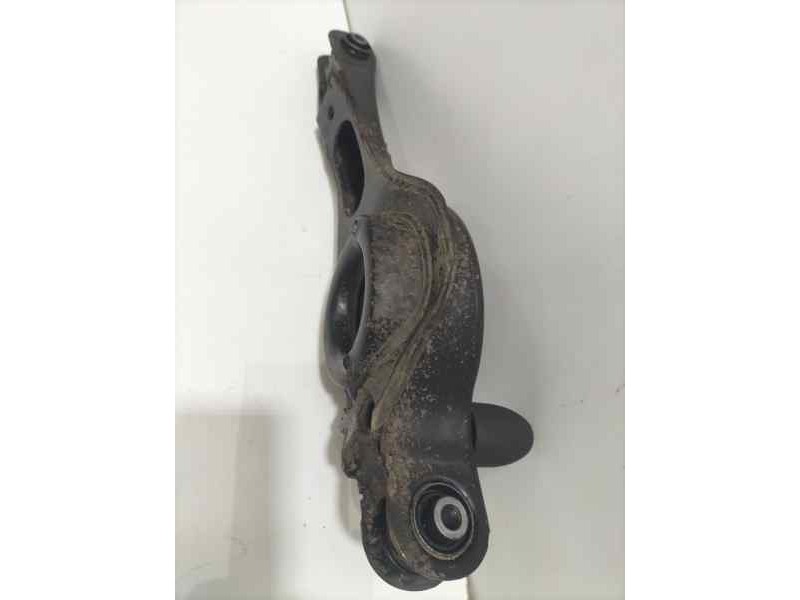 Recambio de brazo suspension inferior trasero izquierdo para ford focus berlina (cap) ghia referencia OEM IAM HWDA 83133 