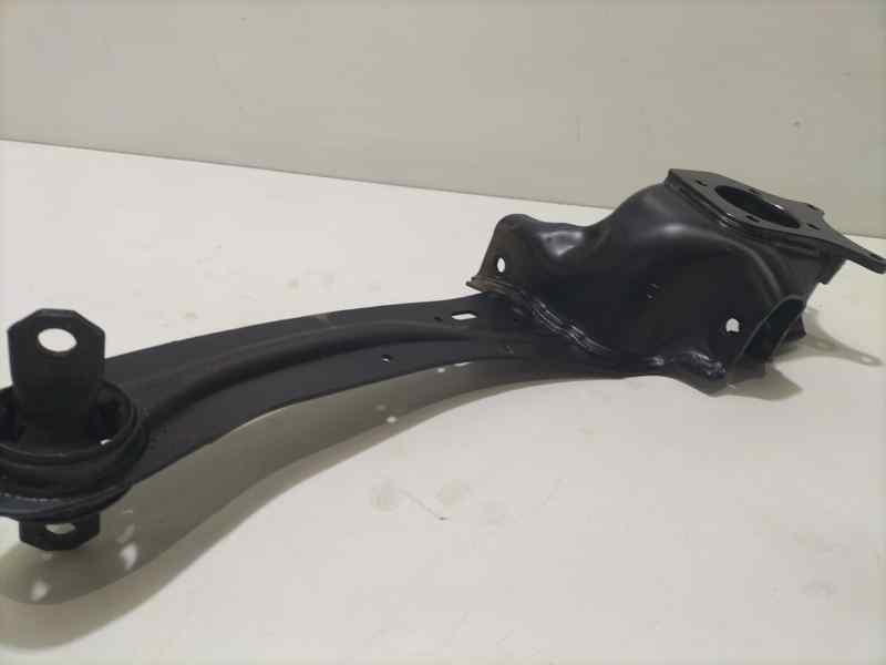 Recambio de mangueta trasera derecha para ford focus berlina (cap) ghia referencia OEM IAM 3M515A968 83134 