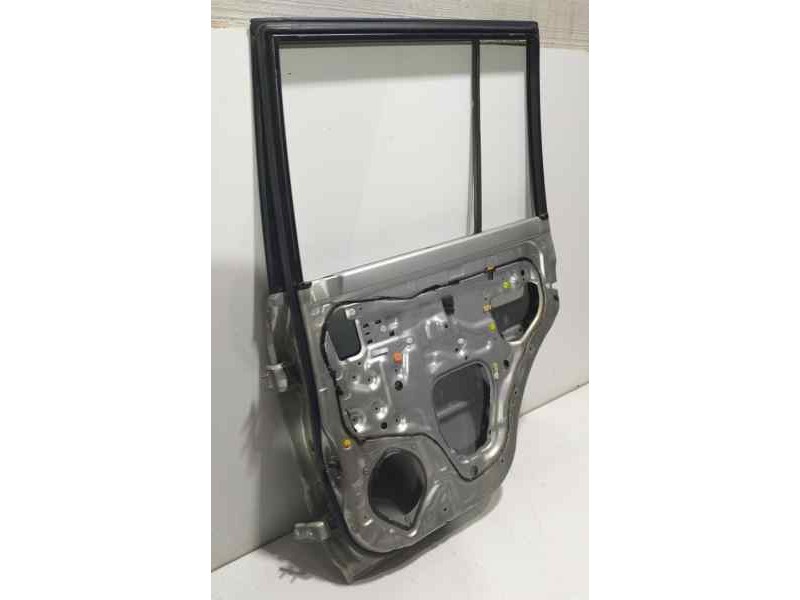 Recambio de puerta trasera derecha para toyota land cruiser (j9) td gx (5-ptas.) referencia OEM IAM 6700360210 81652 