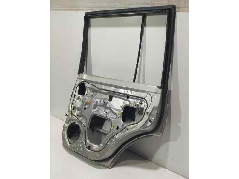 Recambio de puerta trasera derecha para toyota land cruiser (j9) td gx (5-ptas.) referencia OEM IAM 6700360210 81652 