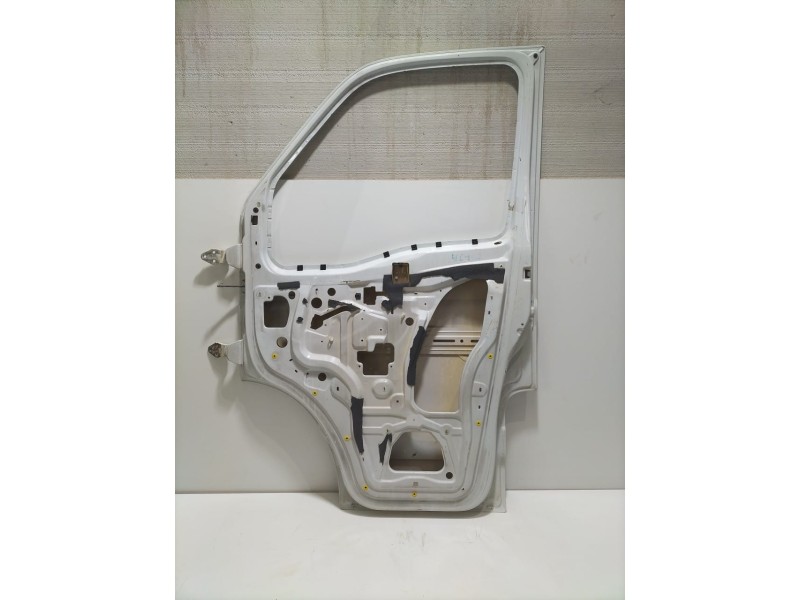 Recambio de puerta delantera derecha para iveco daily caja cerrada (1999 =>) 35 - c 13 caja cerrada, techo elevado referencia OE