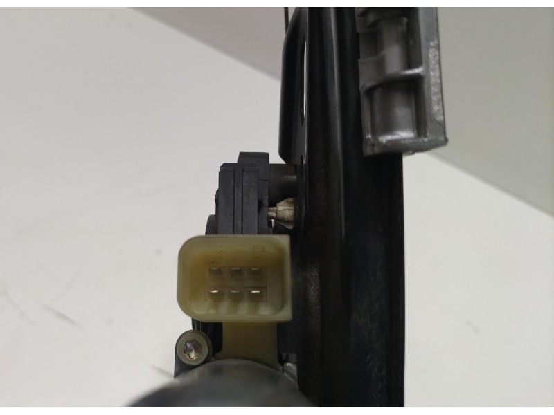 Recambio de elevalunas trasero izquierdo para mercedes-benz clase c (w203) berlina 2.7 cdi 20v cat referencia OEM IAM 0130822008