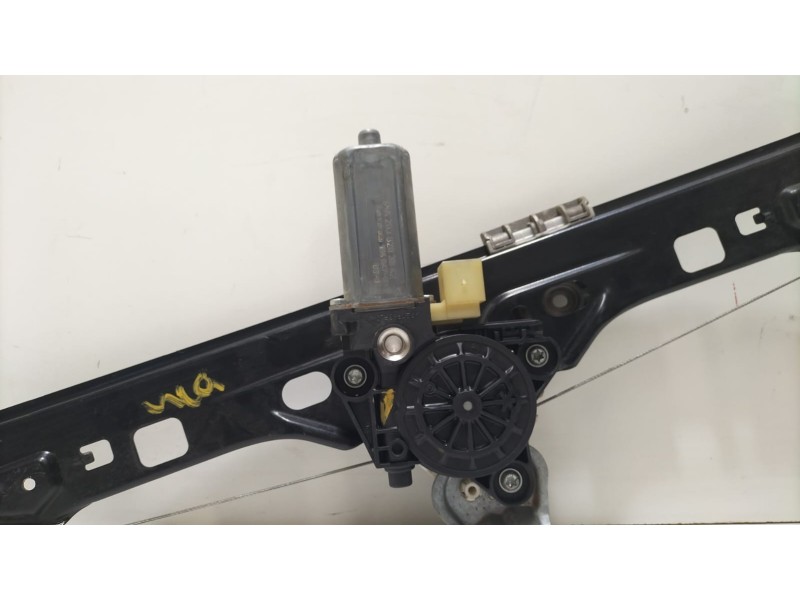 Recambio de elevalunas trasero derecho para mercedes-benz clase c (w203) berlina 2.7 cdi 20v cat referencia OEM IAM 0130822007 7