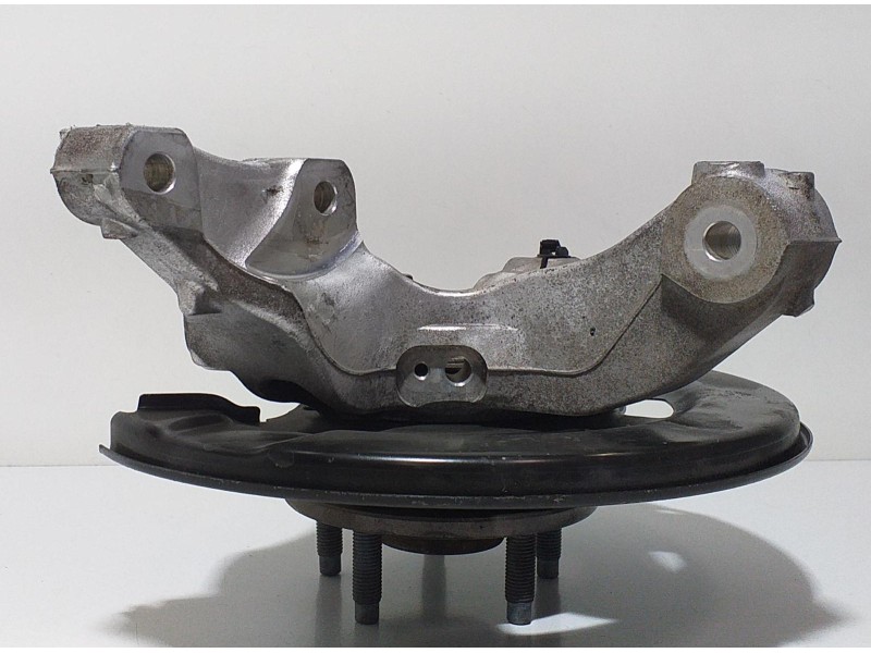 Recambio de mangueta delantera izquierda para opel astra j lim. cosmo referencia OEM IAM X16XEL 67606 