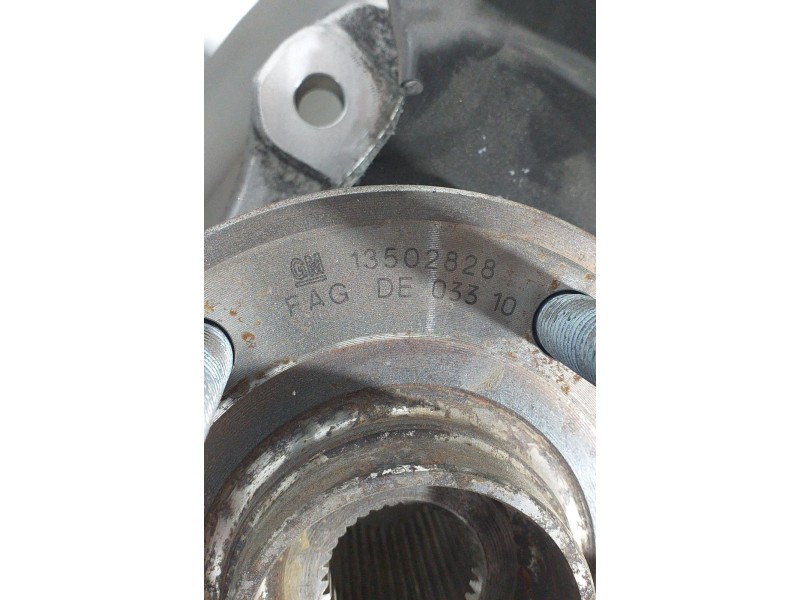 Recambio de mangueta delantera izquierda para opel astra j lim. cosmo referencia OEM IAM X16XEL 67606 