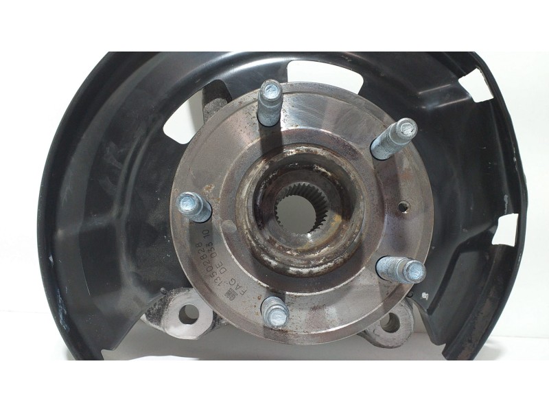 Recambio de mangueta delantera izquierda para opel astra j lim. cosmo referencia OEM IAM X16XEL 67606 